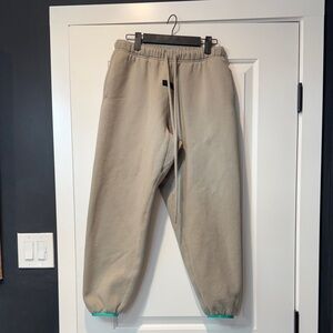 Fear of God Essentials Men’s Seal Sweatpants Like New XS
